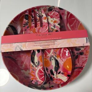 NWT Tahari Home Multicolor Salad Bowl and Utensil Set Great for Outdoor Dining